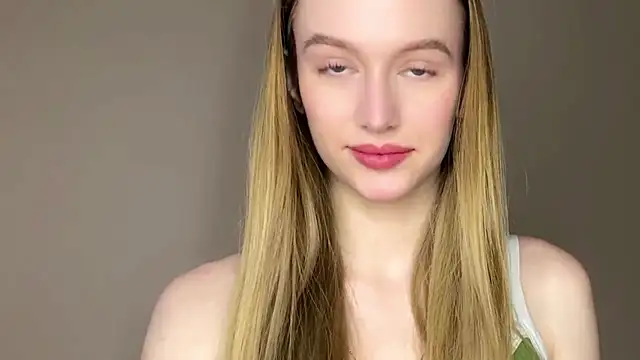 Snapshot of Viktoria_Vibes chatting on 18, 2, 2026 Viktoria Vibes online show from 18, 2, 2026