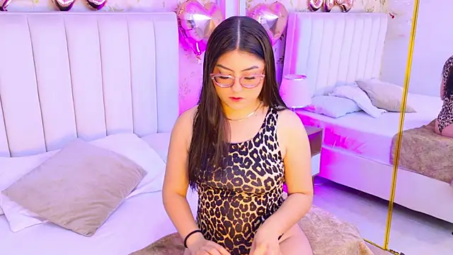 Snapshot of Mia_Reize chatting on 13, 2, 2026 Mia Reize online show from 13, 2, 2026