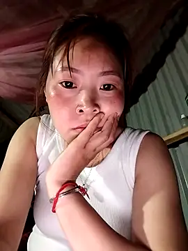 Yiyoongg online show from 4, 4, 2026