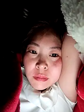 Yiyoongg online show from 18, 4, 2026