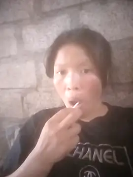 Snapshot of Yang-my- chatting on 17, 5, 2026 Yang-my- online show from 17, 5, 2026