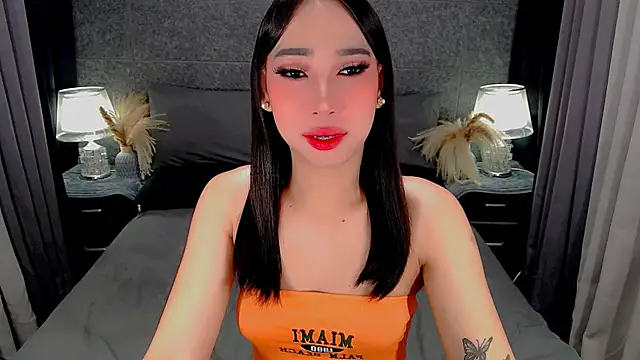 saphira fucks online show from 9, 2, 2026