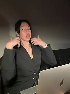 MissDeepVelur online show from 13, 3, 2026