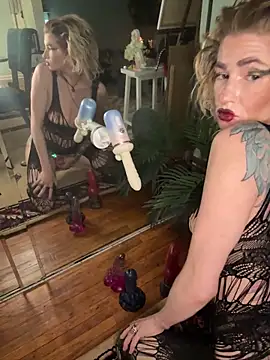 XXX2Freaks online show from 17, 5, 2026