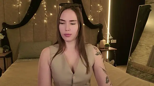 Snapshot of Arielle_Vade chatting on 6, 6, 2026 Arielle Vade online show from 6, 6, 2026