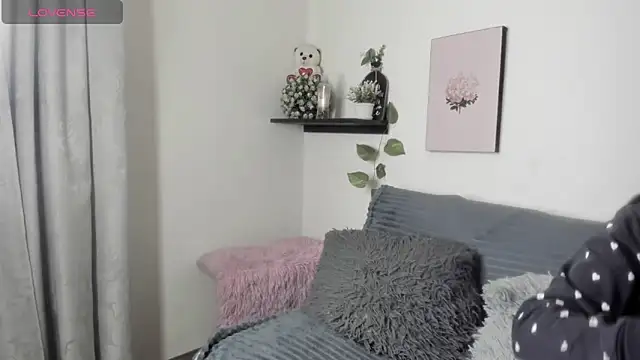 Alexaalove 1 online show from 6, 3, 2026