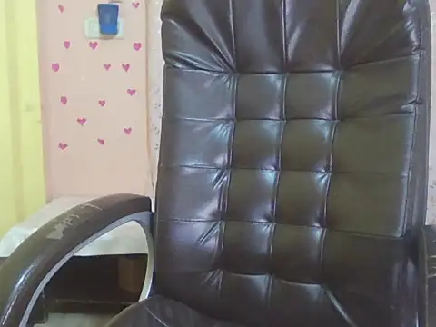 Snapshot of your-ayra chatting on 8, 5, 2026 your-ayra online show from 8, 5, 2026