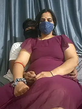 Snapshot of couple_new_enjoy chatting on 14, 5, 2026 couple new enjoy online show from 14, 5, 2026