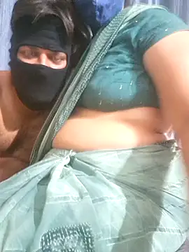 Snapshot of couple_new_enjoy chatting on 22, 5, 2026 couple new enjoy online show from 22, 5, 2026