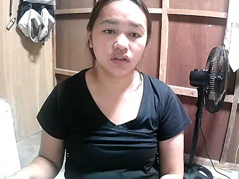 Snapshot of Cloudette_17 chatting on 23, 2, 2026 Cloudette 17 online show from 23, 2, 2026