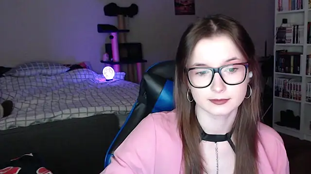 LunaXcherry online show from 30, 3, 2026