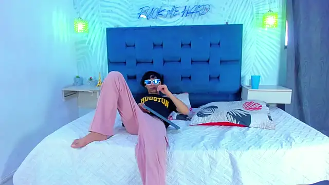 Adventurous Boys online show from 27, 2, 2026