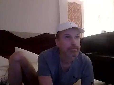 Snapshot of Mickredge chatting on 15, 2, 2026 Mickredge online show from 15, 2, 2026