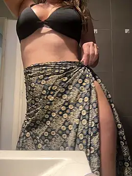justinahallo online show from 28, 7, 2026