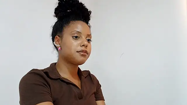 EsterSantopietro online show from 19, 2, 2026