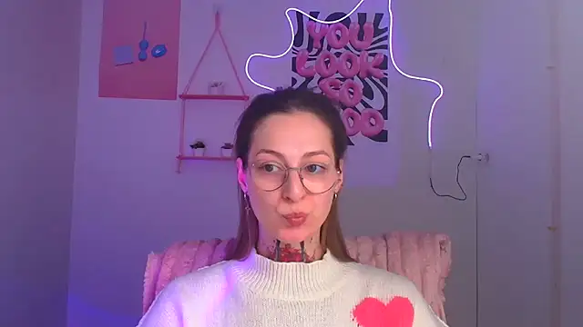 Esmi Winter online show from 20, 3, 2026