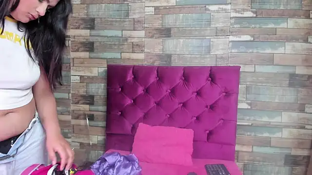 Kitty Tits online show from 19, 2, 2026