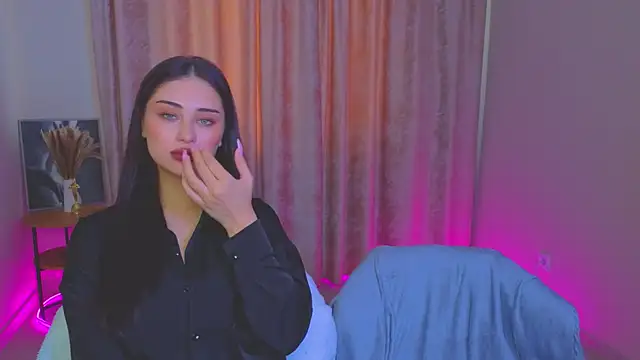Snapshot of Sofia_Plump chatting on 20, 5, 2026 Sofia Plump online show from 20, 5, 2026