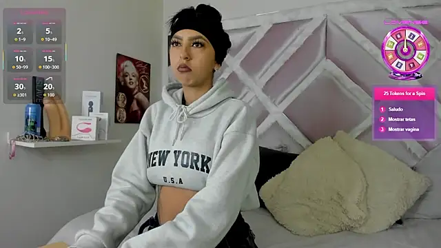 Snapshot of luxx_11 chatting on 17, 2, 2026 luxx 11 online show from 17, 2, 2026