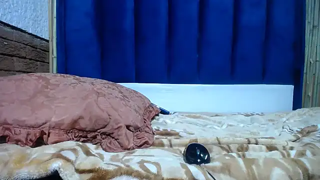 Snapshot of Tallgoddess chatting on 27, 2, 2026 Tallgoddess online show from 27, 2, 2026