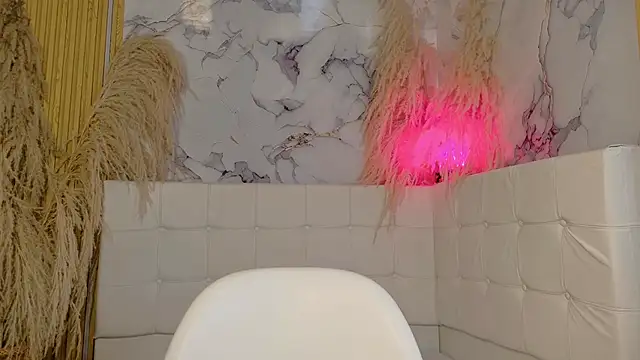 Everlyn sexx online show from 15, 3, 2026