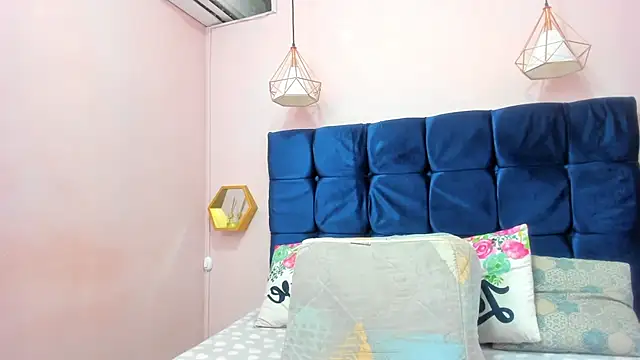 Sexy ebony 1 online show from 15, 4, 2026