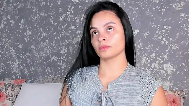 emma  summers online show from 28, 3, 2026