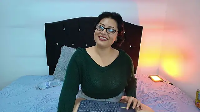 Angelic 17 online show from 22, 2, 2026