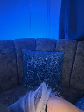 LARIISSAEVANS online show from 29, 7, 2026