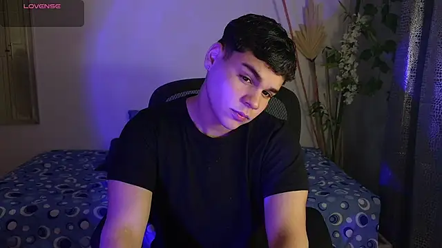 eithan jonnes online show from 7, 3, 2026