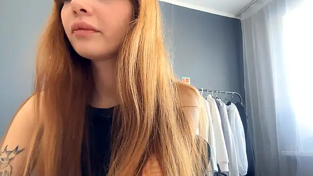 TaliaOgwynn online show from 12, 2, 2026