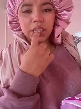 Snapshot of Lucy_strong1 chatting on 10, 2, 2026 Lucy strong1 online show from 10, 2, 2026