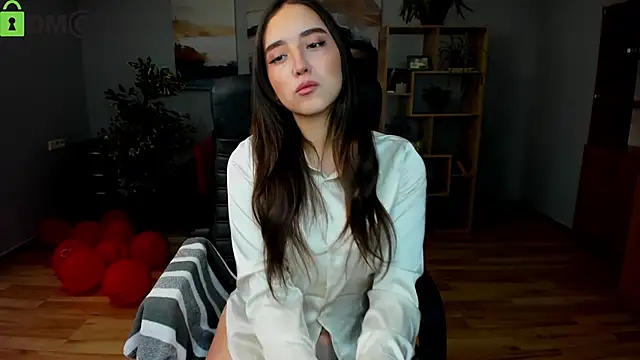 Effy Royse online show from 22, 2, 2026