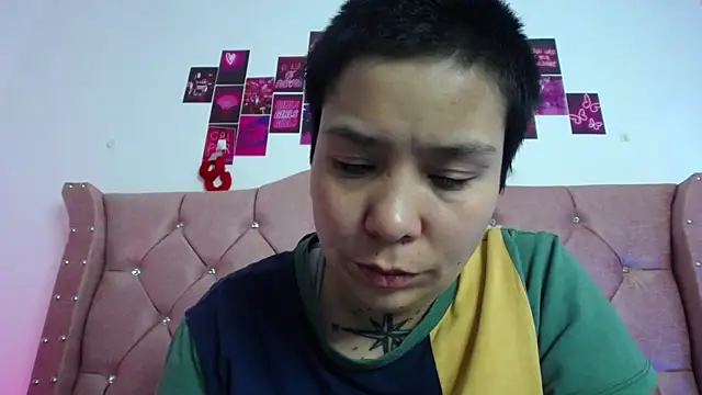 Snapshot of nat_evans8 chatting on 3, 3, 2026 nat evans8 online show from 3, 3, 2026