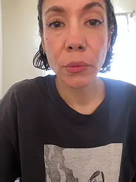 JeanneDuval8888 online show from 10, 4, 2026