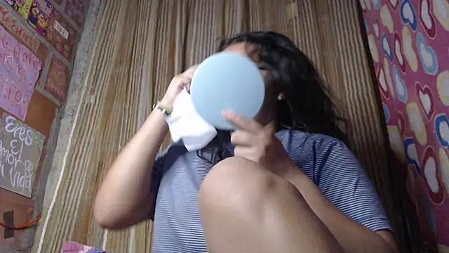 vanuslovelatina online show from 19, 3, 2026