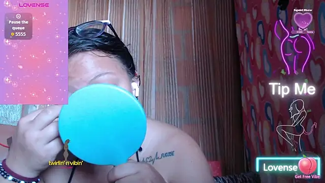 vanuslovelatina online show from 11, 4, 2026