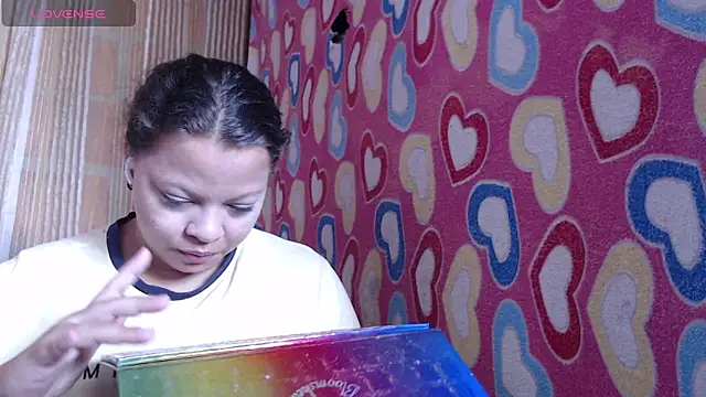 vanuslovelatina online show from 16, 4, 2026