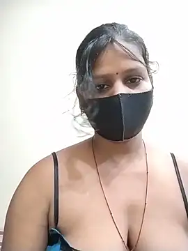 Snapshot of ankita077 chatting on 17, 6, 2026 ankita077 online show from 17, 6, 2026
