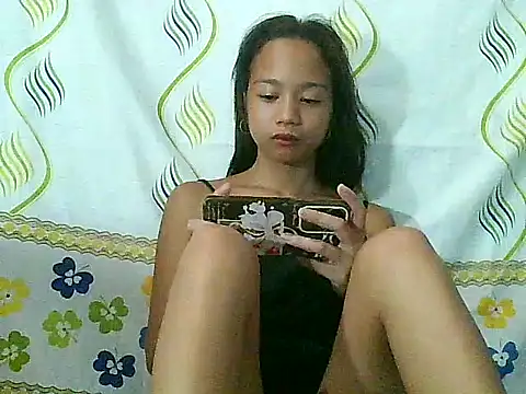 Snapshot of Asianpinay_Skinny1818 chatting on 14, 4, 2026 Asianpinay Skinny1818 online show from 14, 4, 2026