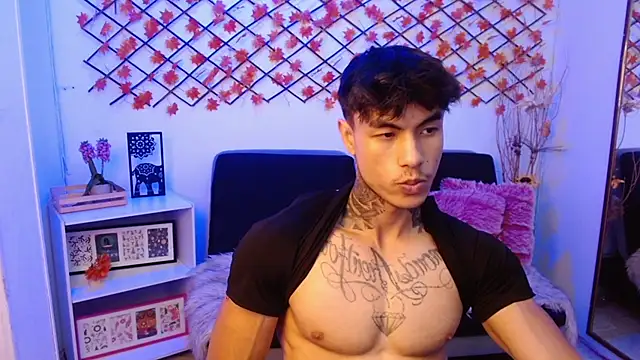 Snapshot of IanWest_ chatting on 23, 6, 2026 IanWest online show from 23, 6, 2026