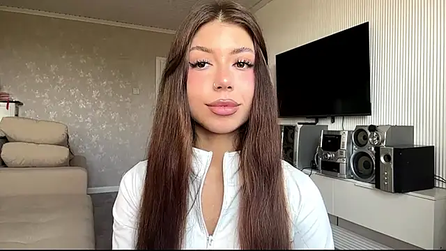 You Club Winx online show from 23, 5, 2026