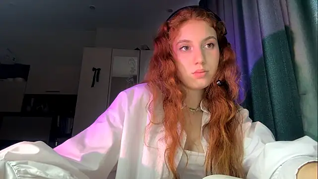 Snapshot of AliceCarrol chatting on 15, 2, 2026 AliceCarrol online show from 15, 2, 2026