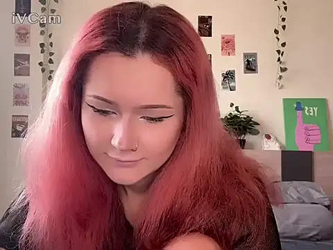 Snapshot of pixieyes00n chatting on 4, 3, 2026 pixieyes00n online show from 4, 3, 2026