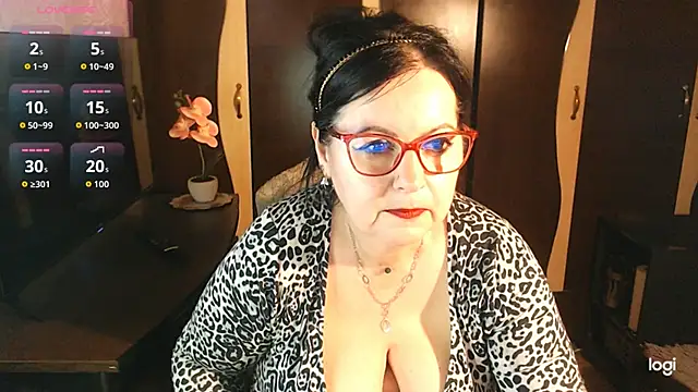 exiMIlf online show from 28, 4, 2026