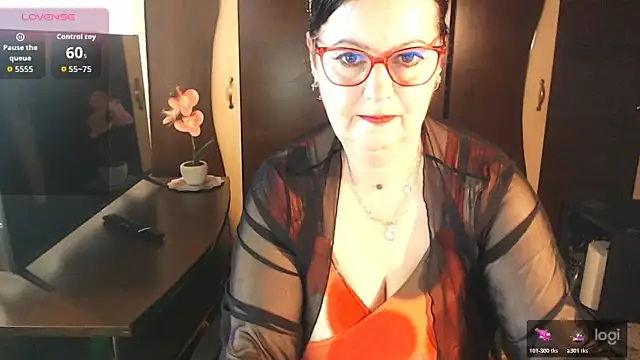 exiMIlf online show from 13, 5, 2026