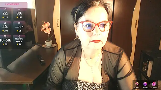 exiMIlf online show from 17, 5, 2026