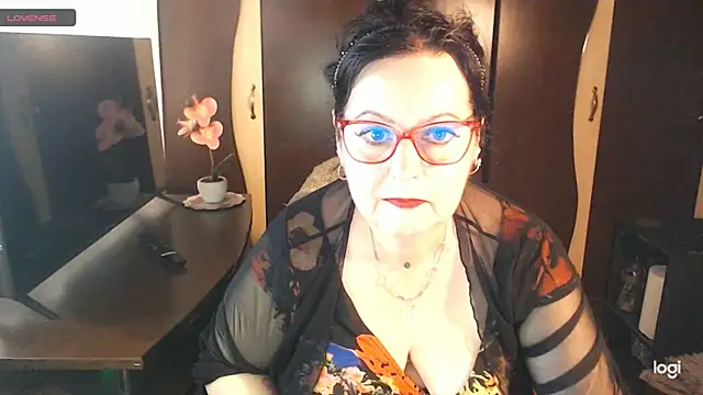 exiMIlf online show from 22, 5, 2026