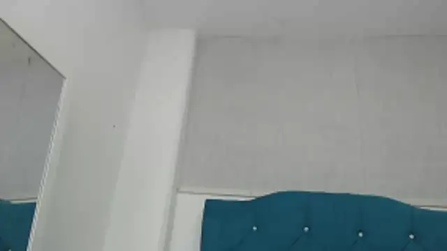 orianna and sasha online show from 17, 4, 2026