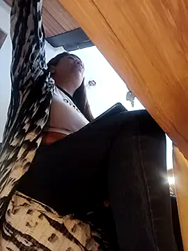 eva vidal  online show from 10, 4, 2026